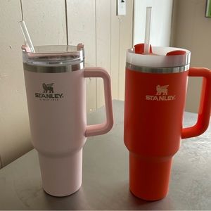 2 40oz Stanley cups